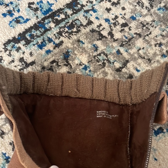 Gap size 8 brown leather, rubber sole booties - Picture 5 of 7